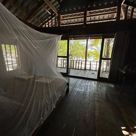 Rafikis Hostel Pulau Koh Rong Bagian luar foto