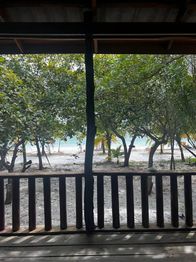 Rafikis Hostel Pulau Koh Rong Bagian luar foto